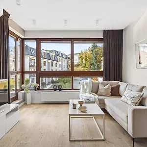 Aquarius - Hampton Apartament